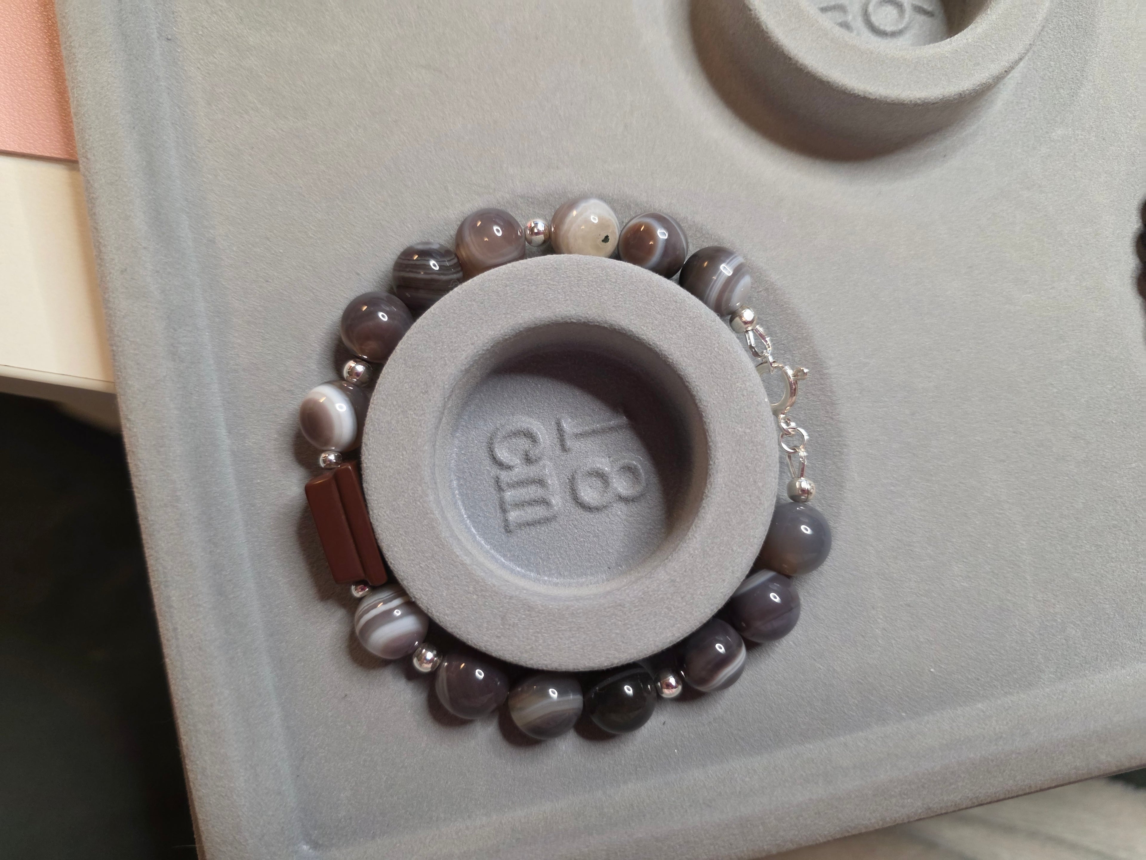 "Dove" Jaspis Schoki Achat Armbabd